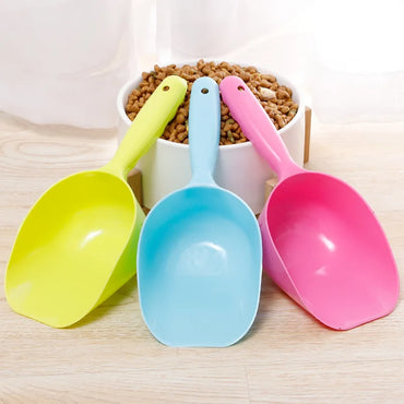 Pet feeding scoop